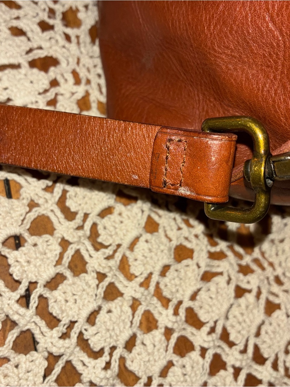 Madewell Glasgow Cognac Leather Crossbody Doctor's Bag - Picture 7 of 16